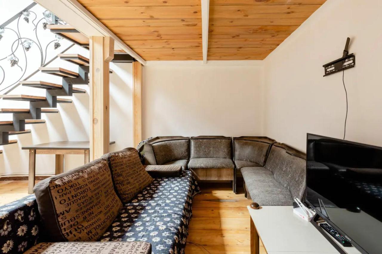 Lovely Dulcet Loft In Center Of Rustaveli Tiflis Exterior foto